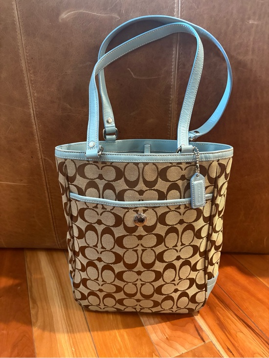 Coach Handbags - Coach Signature Hamptons Lunch Tote Blue Leather Trim